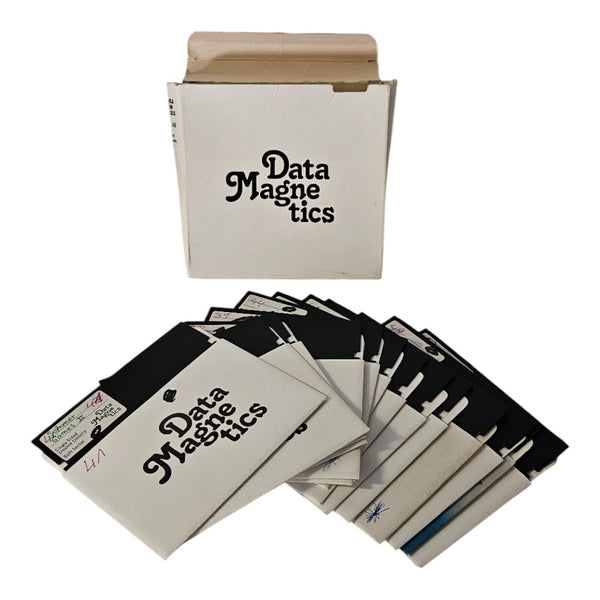 Commodore 64 Diskettenpappbox mit 15 Disketten
