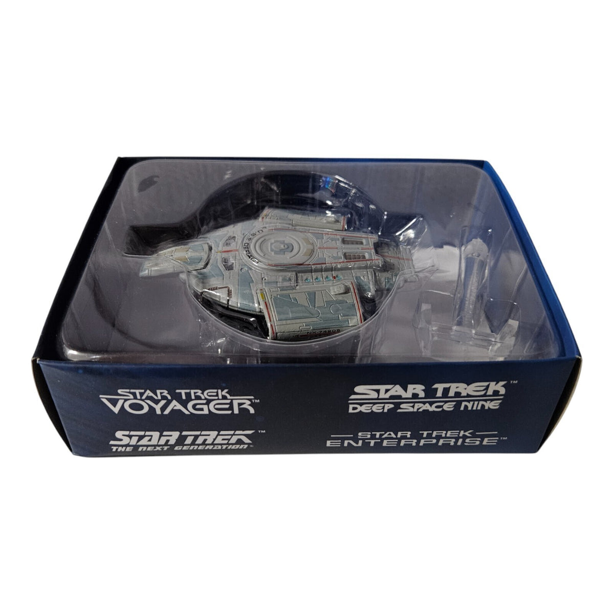 Star Trek - Collectors Model- U.S.S. Defiant NX-74205- Eaglemoss- 6734-A/M