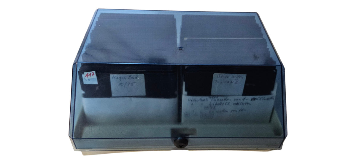 Doppel Diskettenbox mit Disketten für Commodore 64 -159 Stk - 5,25" -  C64